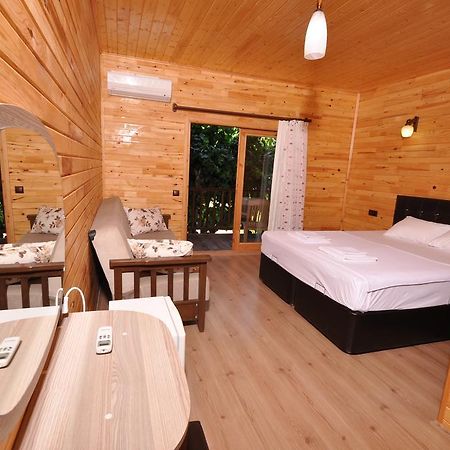 Cesur Pansiyon Hotel Çıralı Buitenkant foto