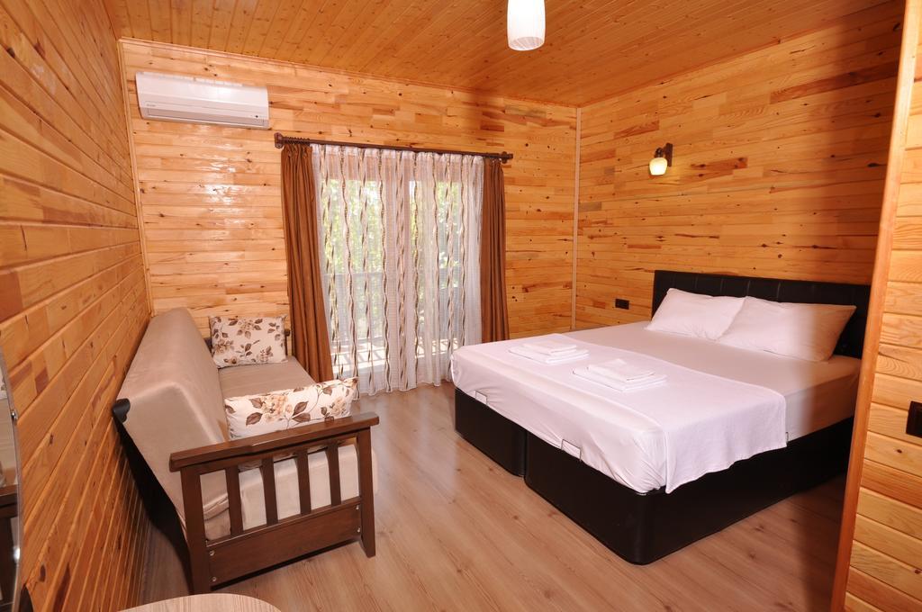 Cesur Pansiyon Hotel Çıralı Buitenkant foto