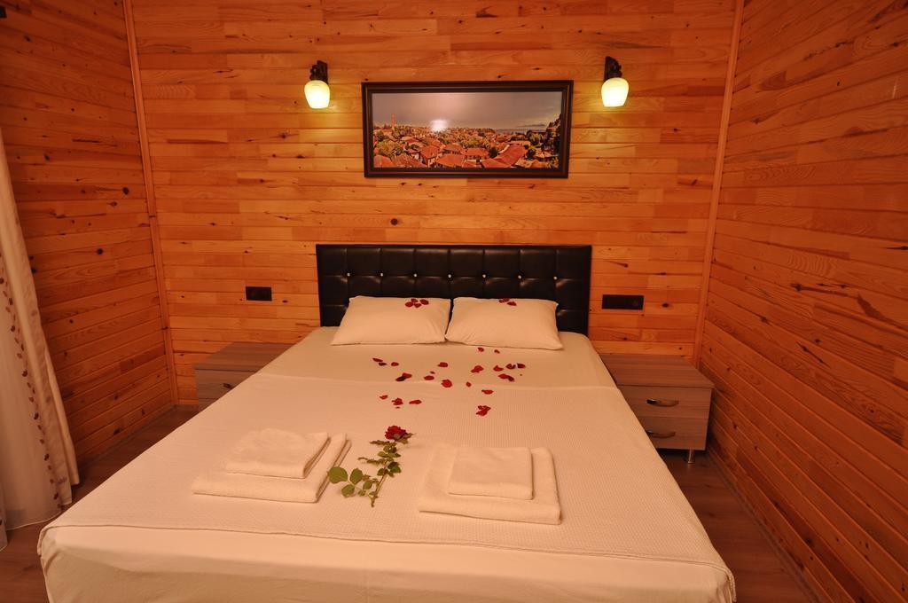 Cesur Pansiyon Hotel Çıralı Buitenkant foto